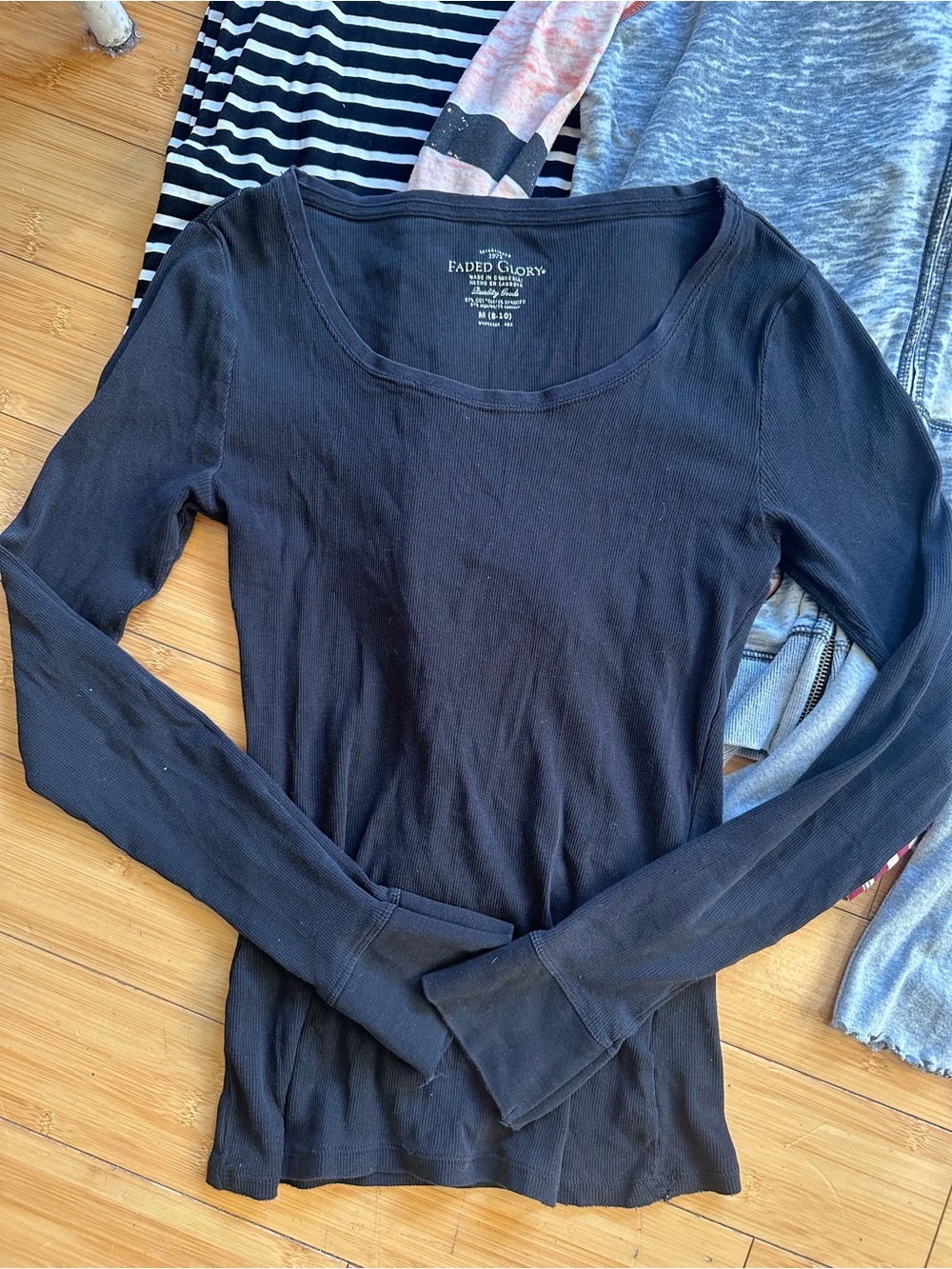 Shirt bundle - Picture 2 of 13